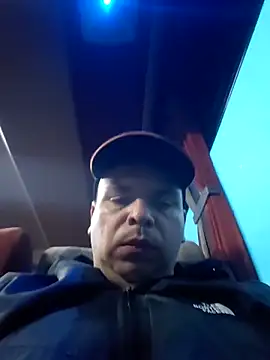 Snapshot of Camilo-31RI chatting on 06-03-26, 10:40 Camilo-31RI online show from 06-03-26, 10:40