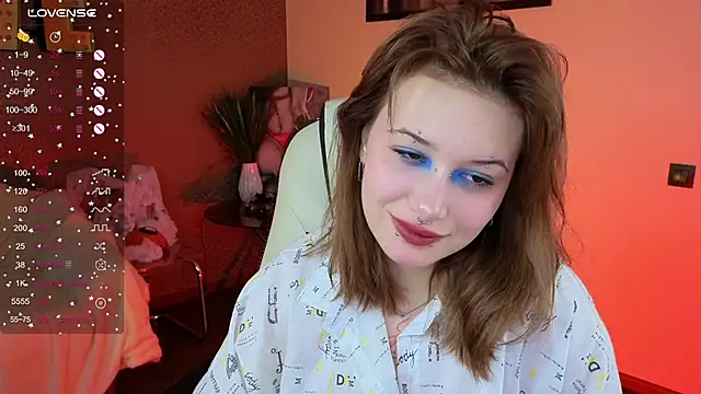 Snapshot of Eridabytrend chatting on 11-25-25, 06:13 Eridabytrend online show from 11-25-25, 06:13