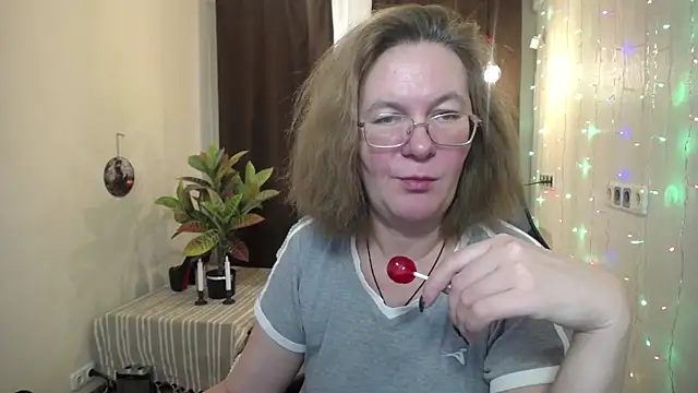 HolyMilfa online show from 01-26-25, 10:34