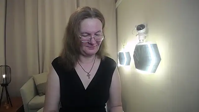 HolyMilfa online show from 04-22-26, 06:49