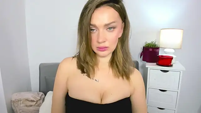 OliviaFantasy online show from 01-14-25, 07:32