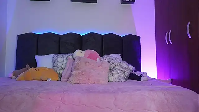 Snapshot of Lilou_albrecht chatting on 03-16-26, 01:04 Lilou albrecht online show from 03-16-26, 01:04