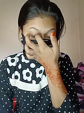 Snapshot of Nadia-2 chatting on 12-13-24, 03:27 Nadia-2 online show from 12-13-24, 03:27