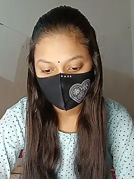 Snapshot of Nadia-2 chatting on 12-13-24, 12:50 Nadia-2 online show from 12-13-24, 12:50