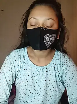 Snapshot of Nadia-2 chatting on 12-20-24, 02:19 Nadia-2 online show from 12-20-24, 02:19