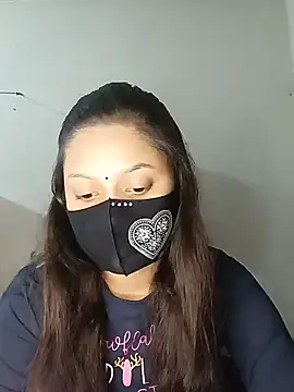 Snapshot of Nadia-2 chatting on 12-20-24, 03:21 Nadia-2 online show from 12-20-24, 03:21