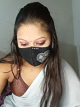 Snapshot of Nadia-2 chatting on 01-23-25, 01:35 Nadia-2 online show from 01-23-25, 01:35