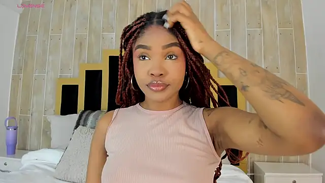 AriaFoster online show from 10-28-25, 12:14