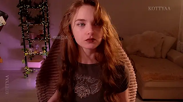 Snapshot of -Kottyaa- chatting on 10-16-25, 10:11 -Kottyaa- online show from 10-16-25, 10:11