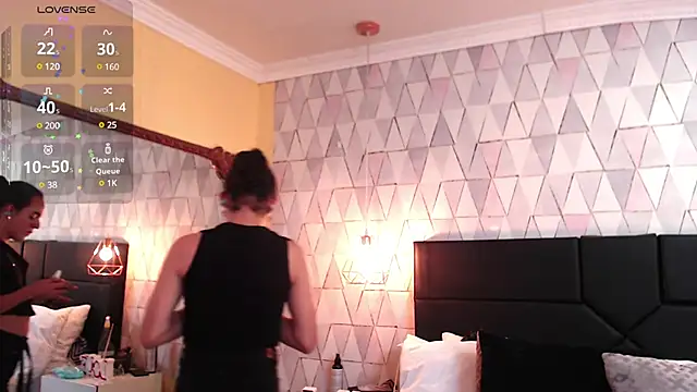 Snapshot of JustinePerry chatting on 01-20-25, 03:59 JustinePerry online show from 01-20-25, 03:59