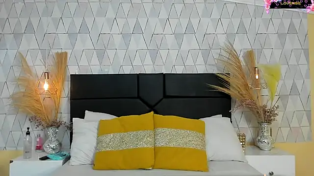 JustinePerry online show from 03-19-26, 04:05