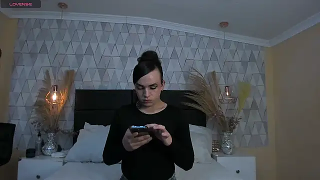 JustinePerry online show from 03-31-26, 04:13