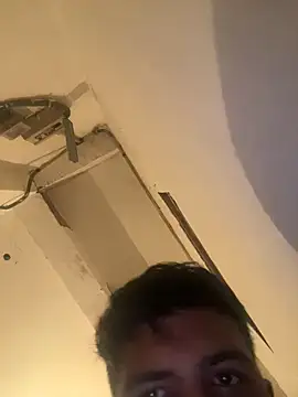 Snapshot of Chamod1995 chatting on 11-23-25, 01:33 Chamod1995 online show from 11-23-25, 01:33