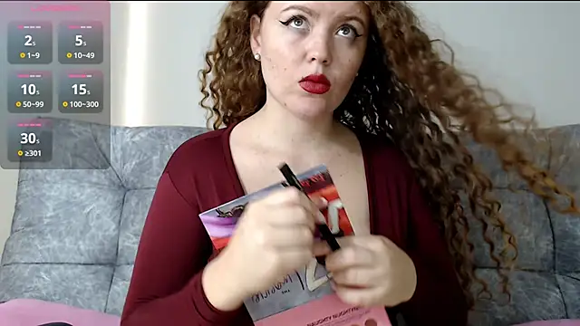 Snapshot of Mia_fooxx_ chatting on 02-05-25, 12:38 Mia fooxx online show from 02-05-25, 12:38