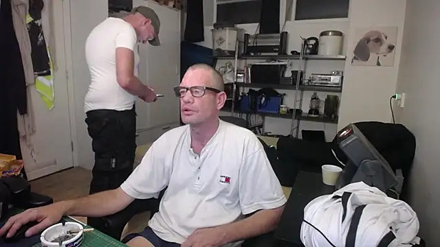 Snapshot of Maikel1981-NL chatting on 07-12-26, 09:17 Maikel1981-NL online show from 07-12-26, 09:17
