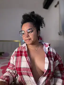 Lucy wilson5 online show from 02-17-26, 02:19