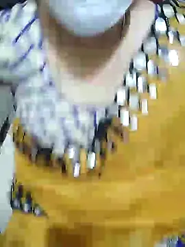 Snapshot of aliseanu chatting on 12-31-24, 10:48 aliseanu online show from 12-31-24, 10:48