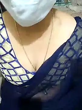 Snapshot of aliseanu chatting on 01-06-25, 12:02 aliseanu online show from 01-06-25, 12:02