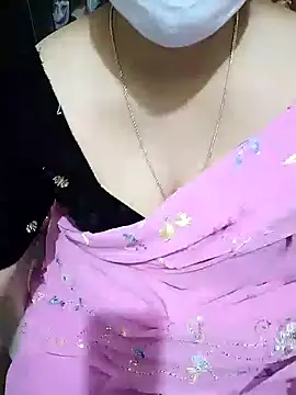 Snapshot of aliseanu chatting on 01-09-25, 12:41 aliseanu online show from 01-09-25, 12:41