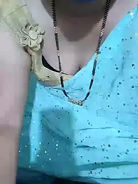 Snapshot of aliseanu chatting on 01-25-25, 11:55 aliseanu online show from 01-25-25, 11:55