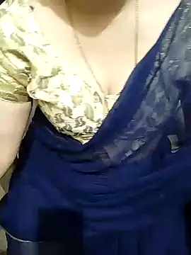 Snapshot of aliseanu chatting on 02-01-25, 01:30 aliseanu online show from 02-01-25, 01:30