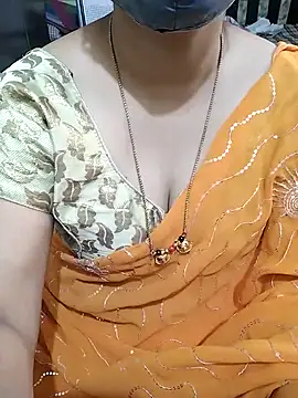 Snapshot of aliseanu chatting on 02-15-25, 10:11 aliseanu online show from 02-15-25, 10:11