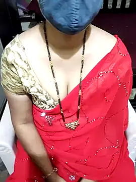 Snapshot of aliseanu chatting on 02-28-25, 12:54 aliseanu online show from 02-28-25, 12:54