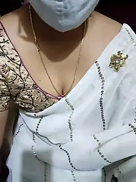 Snapshot of aliseanu chatting on 03-10-25, 01:01 aliseanu online show from 03-10-25, 01:01