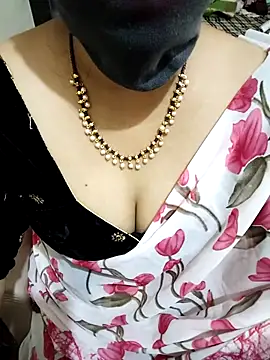 Snapshot of aliseanu chatting on 03-18-25, 09:20 aliseanu online show from 03-18-25, 09:20