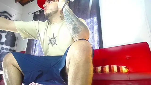 Snapshot of Dexter-T chatting on 12-14-24, 08:29 Dexter-T online show from 12-14-24, 08:29