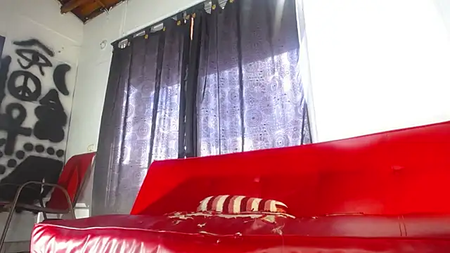 Snapshot of Dexter-T chatting on 12-21-24, 08:54 Dexter-T online show from 12-21-24, 08:54