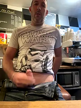 Snapshot of shyfucker23 chatting on 09-18-25, 05:20 shyfucker23 online show from 09-18-25, 05:20