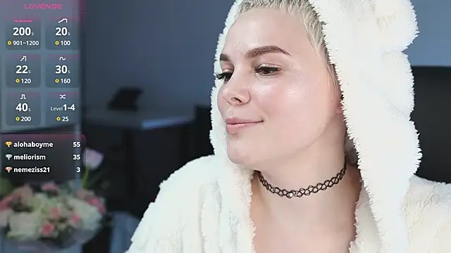 Snapshot of LikaBerry1 chatting on 02-11-25, 11:12 LikaBerry1 online show from 02-11-25, 11:12