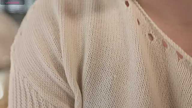 Snapshot of LikaBerry1 chatting on 09-13-25, 12:16 LikaBerry1 online show from 09-13-25, 12:16