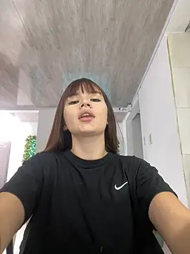 Snapshot of angel_natural chatting on 02-13-25, 06:59 angel natural online show from 02-13-25, 06:59