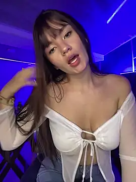 Snapshot of angel_natural chatting on 03-07-25, 08:22 angel natural online show from 03-07-25, 08:22