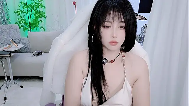 Snapshot of Vaness-a chatting on 11-28-25, 06:32 Vaness-a online show from 11-28-25, 06:32