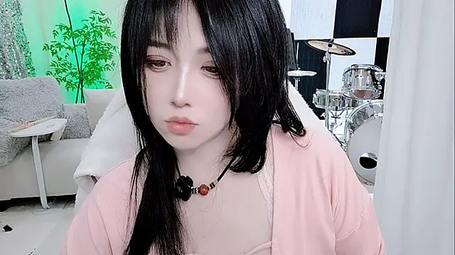 Snapshot of Vaness-a chatting on 12-19-25, 05:14 Vaness-a online show from 12-19-25, 05:14