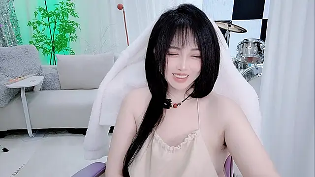 Snapshot of Vaness-a chatting on 12-20-25, 01:51 Vaness-a online show from 12-20-25, 01:51