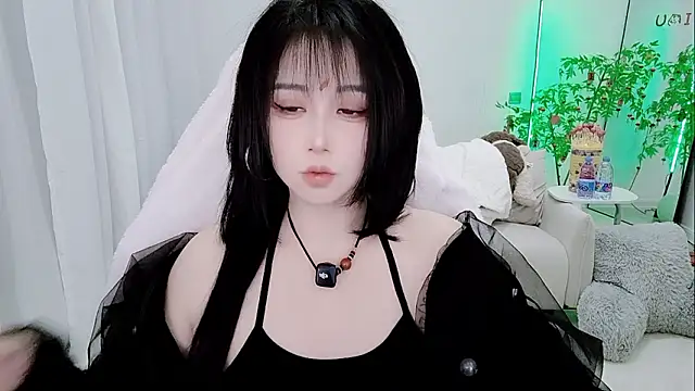 Snapshot of Vaness-a chatting on 02-17-26, 01:07 Vaness-a online show from 02-17-26, 01:07