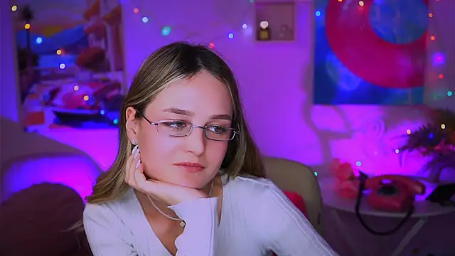 DeboraLarson online show from 12-25-24, 10:17