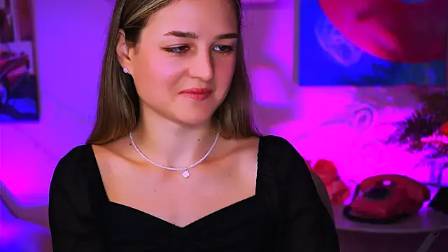 DeboraLarson online show from 01-13-25, 04:28