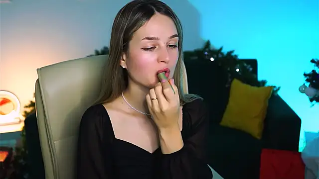 DeboraLarson online show from 01-14-25, 04:25