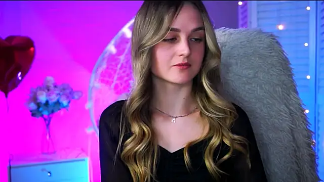 DeboraLarson online show from 03-01-25, 07:26