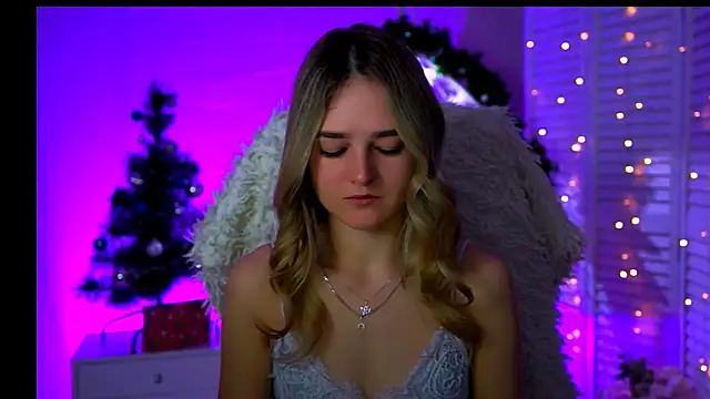 Snapshot of DeboraLarson chatting on 01-09-26, 03:20 DeboraLarson online show from 01-09-26, 03:20