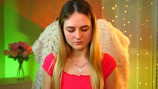 Snapshot of DeboraLarson chatting on 02-05-26, 06:29 DeboraLarson online show from 02-05-26, 06:29