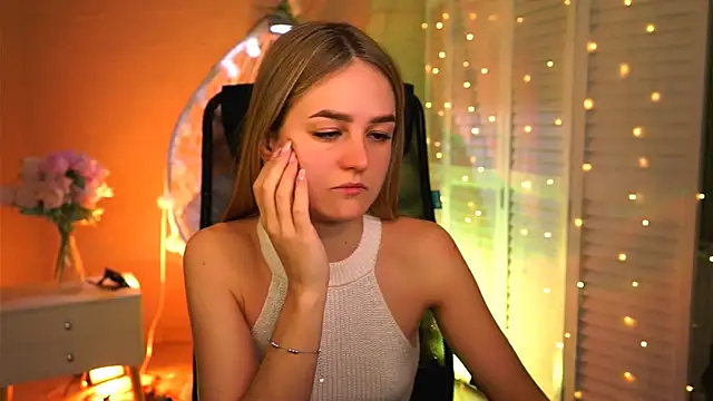 Snapshot of DeboraLarson chatting on 03-09-26, 04:05 DeboraLarson online show from 03-09-26, 04:05