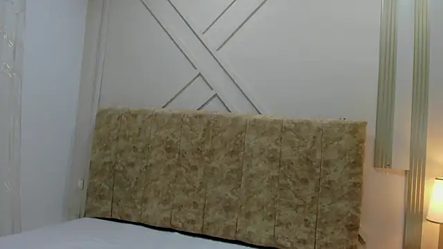 ashley  foxx  online show from 10-03-25, 02:14