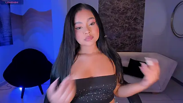 Snapshot of GabriellaLee chatting on 01-15-26, 03:33 GabriellaLee online show from 01-15-26, 03:33