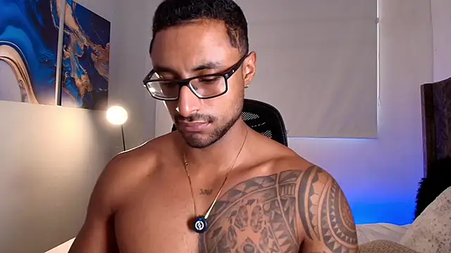LiamGarcia1 online show from 05-03-26, 05:08